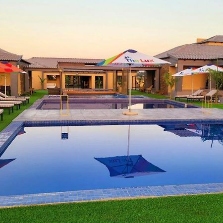 The Lux Hotel And Resorts Louis Trichardt Exteriör bild