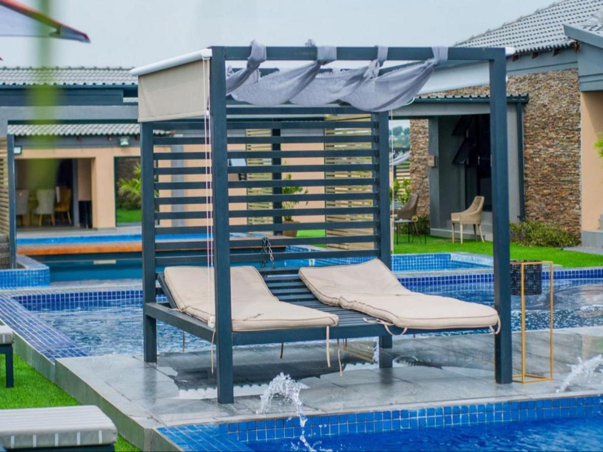 The Lux Hotel And Resorts Louis Trichardt Exteriör bild