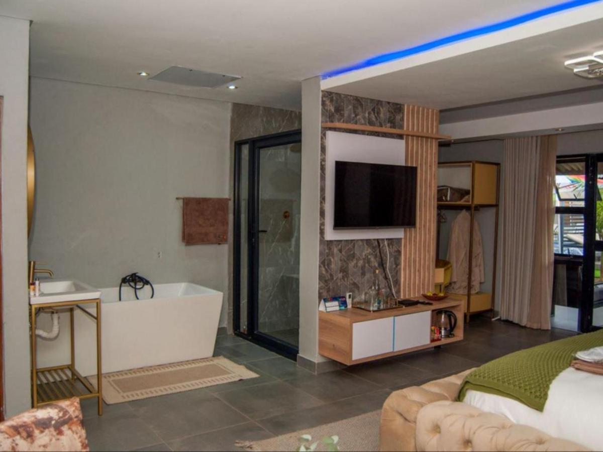 The Lux Hotel And Resorts Louis Trichardt Exteriör bild
