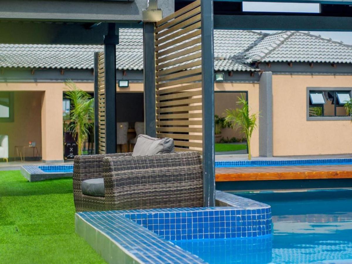 The Lux Hotel And Resorts Louis Trichardt Exteriör bild