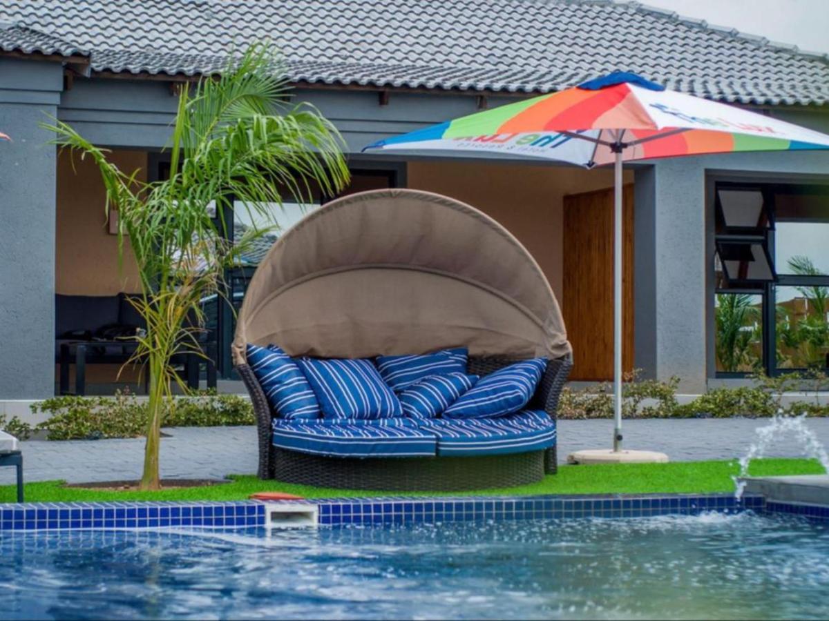The Lux Hotel And Resorts Louis Trichardt Exteriör bild