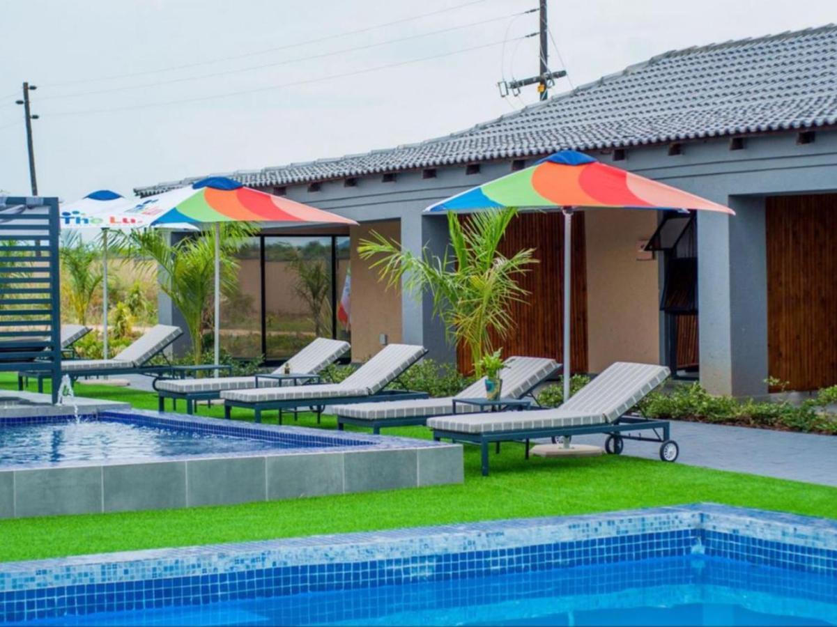 The Lux Hotel And Resorts Louis Trichardt Exteriör bild