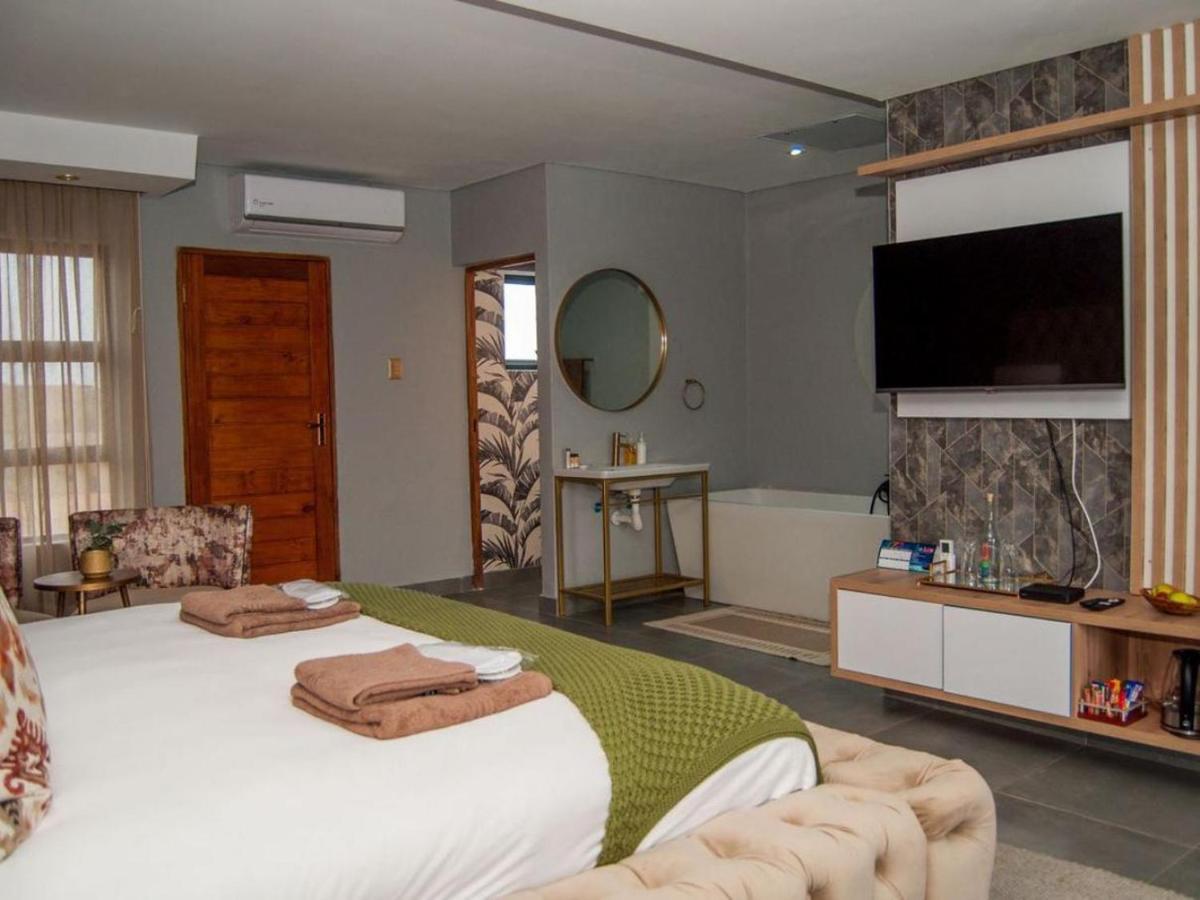 The Lux Hotel And Resorts Louis Trichardt Exteriör bild