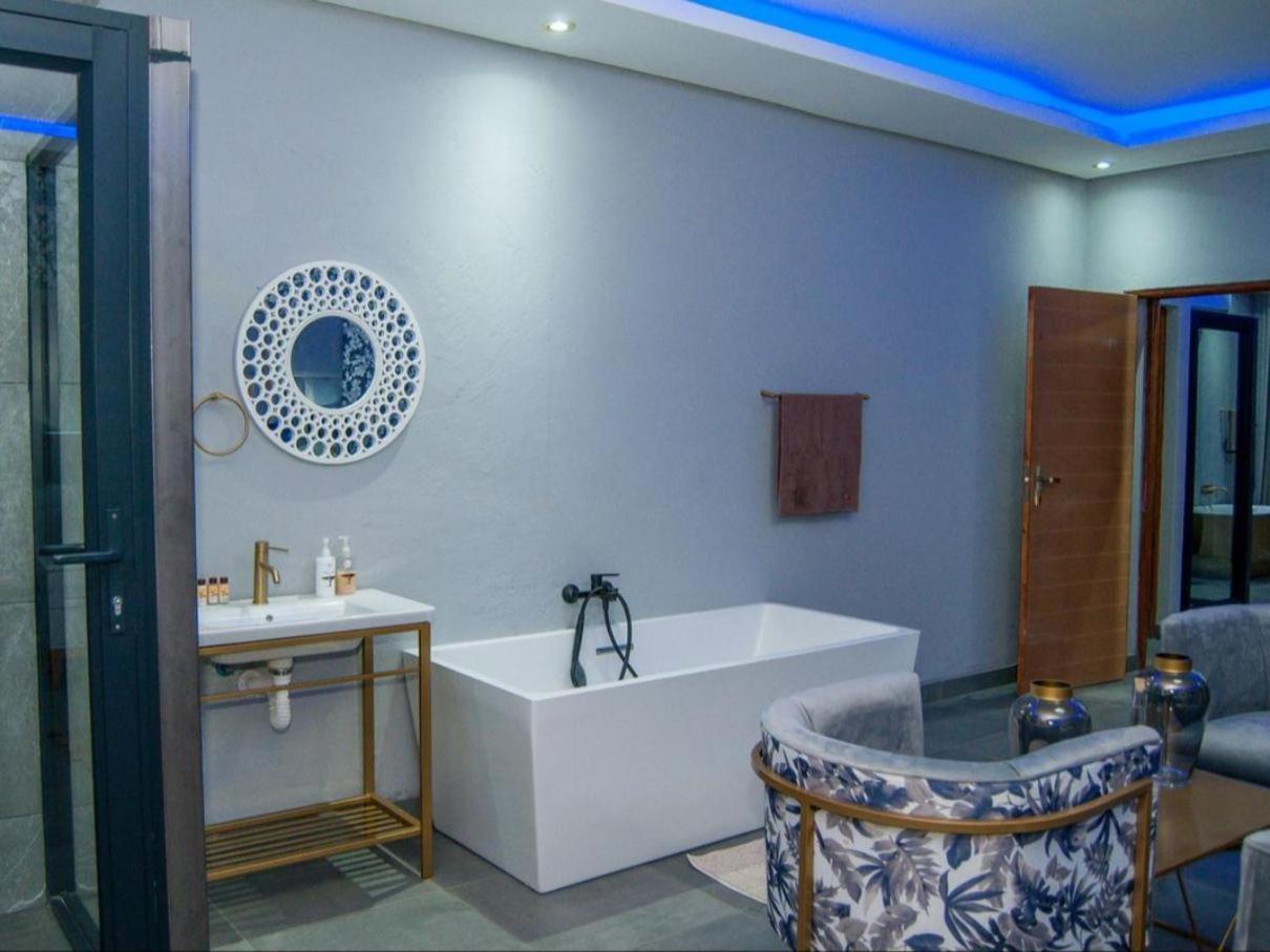The Lux Hotel And Resorts Louis Trichardt Exteriör bild