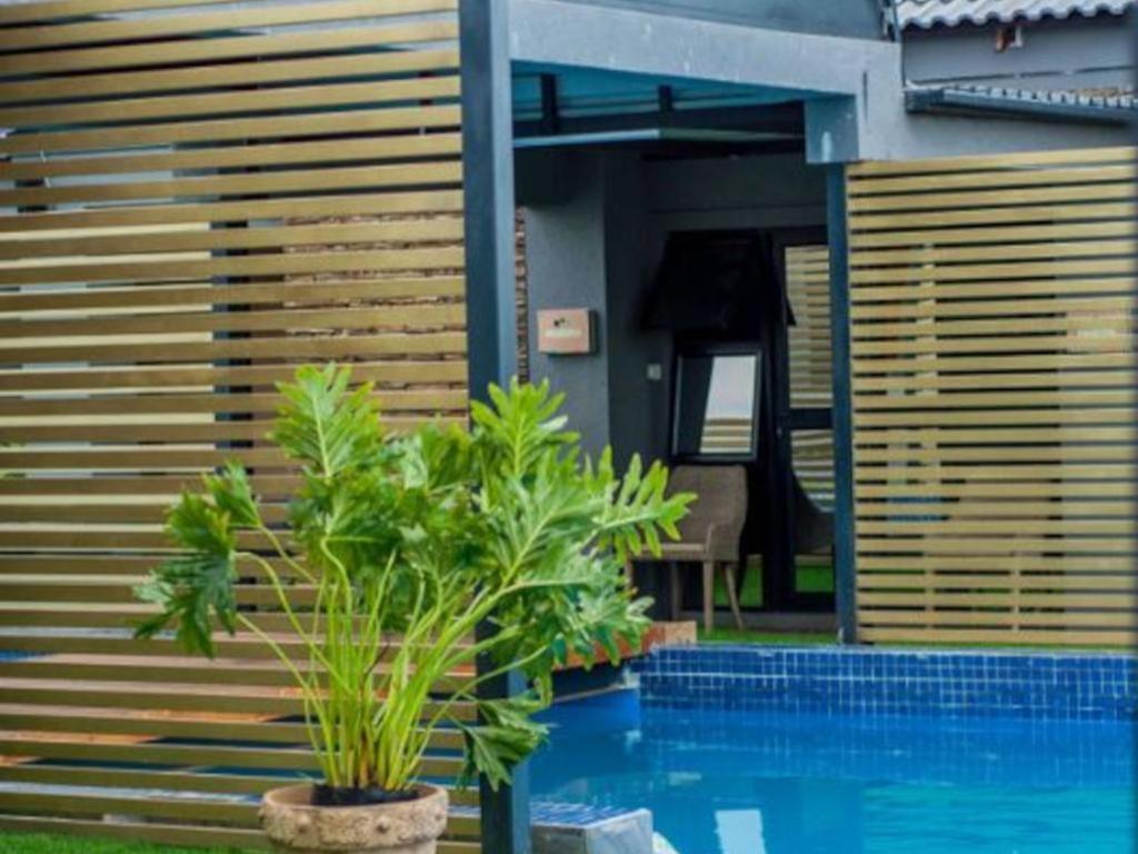 The Lux Hotel And Resorts Louis Trichardt Exteriör bild