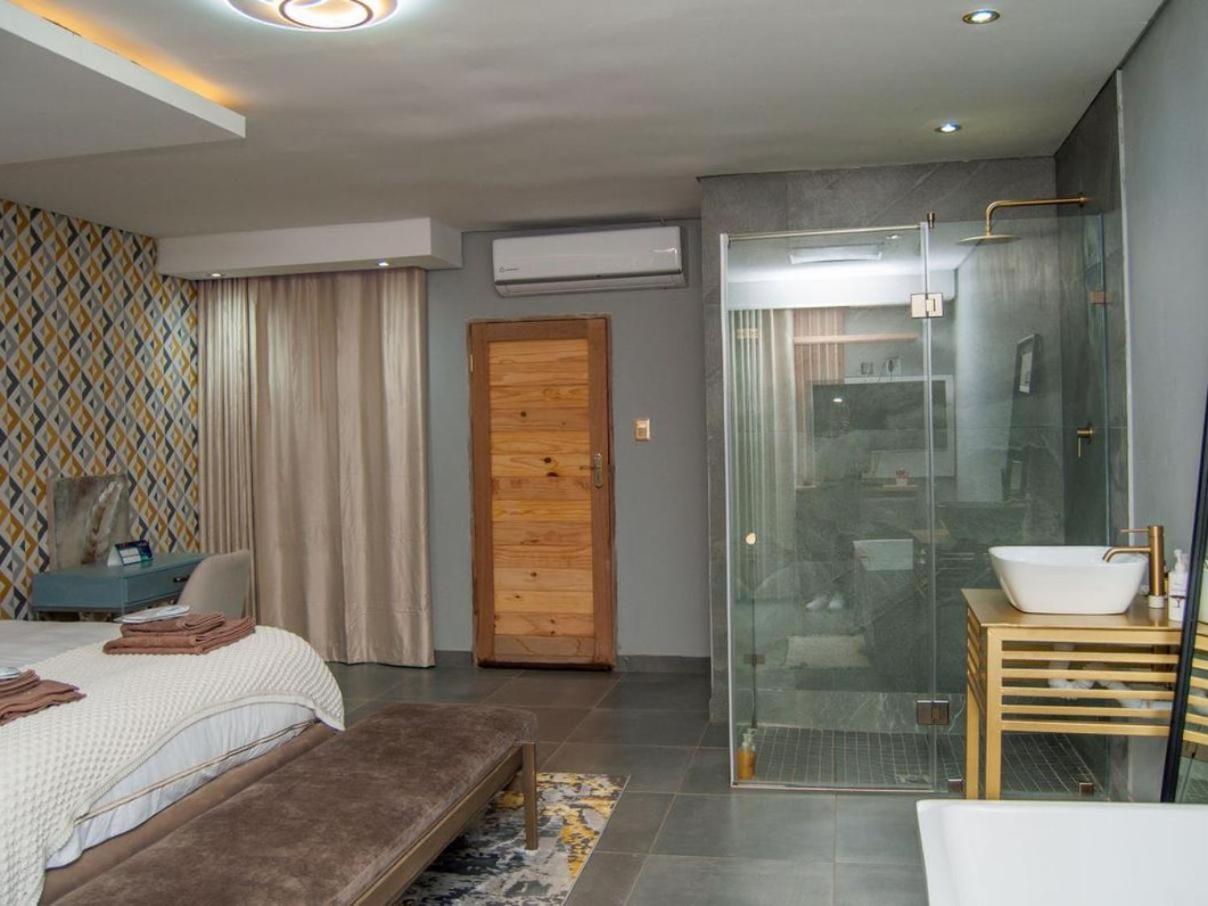 The Lux Hotel And Resorts Louis Trichardt Exteriör bild